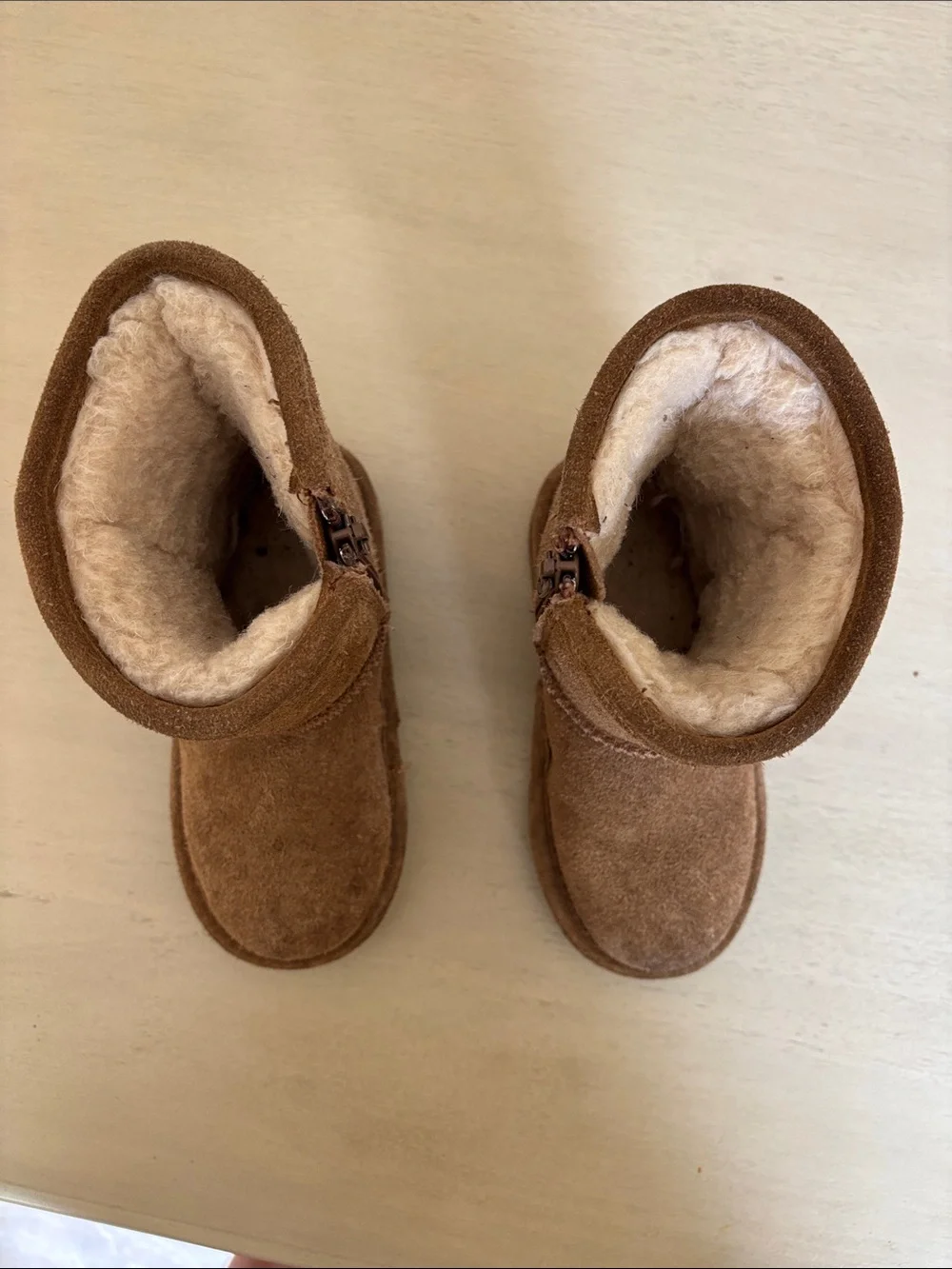 BEARPAW Toddler Size 9 Hickory Suede Side-Zip Boots